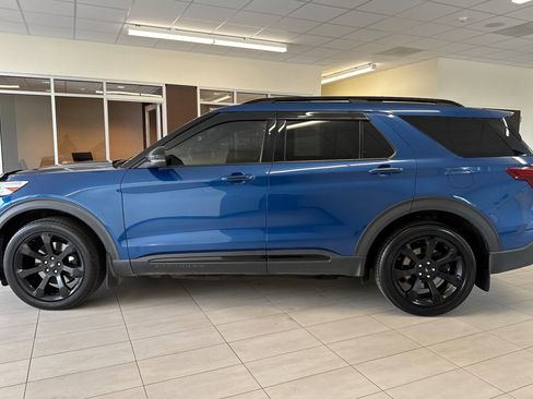 Certified 2020 Ford Explorer ST w/ ST Street Pack image 7