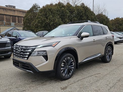 New 2026 Nissan Rogue Platinum image 3