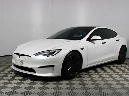 Used 2022 Tesla Model S image 32