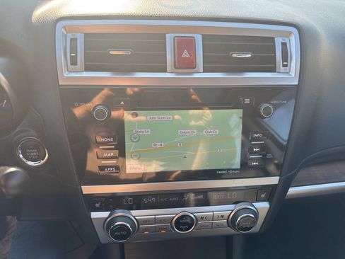 Used 2017 Subaru Outback 2.5i Limited AWD/4WD image 28
