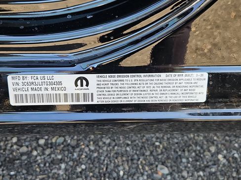 New 2026 RAM 3500 Laramie AWD/4WD image 28