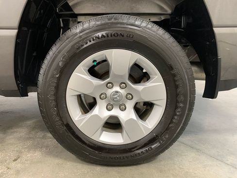 Used 2020 RAM 1500 Big Horn AWD/4WD image 4
