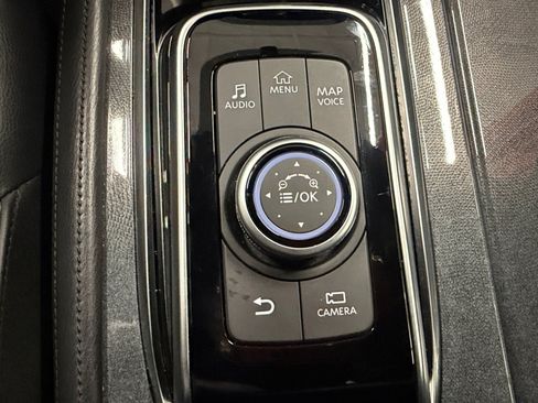 Used 2024 Nissan Armada SL w/ Midnight Edition Package RWD image 49