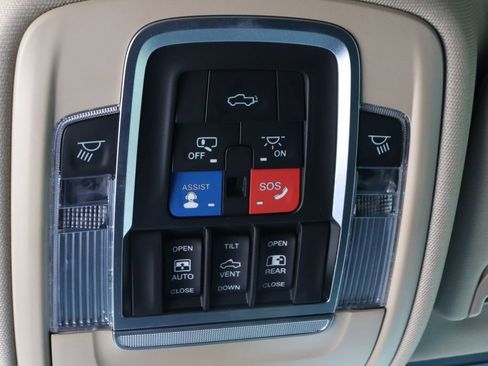 Used 2022 RAM 2500 Laramie AWD/4WD image 26
