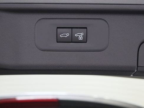 Used 2025 Toyota Grand Highlander FWD image 35