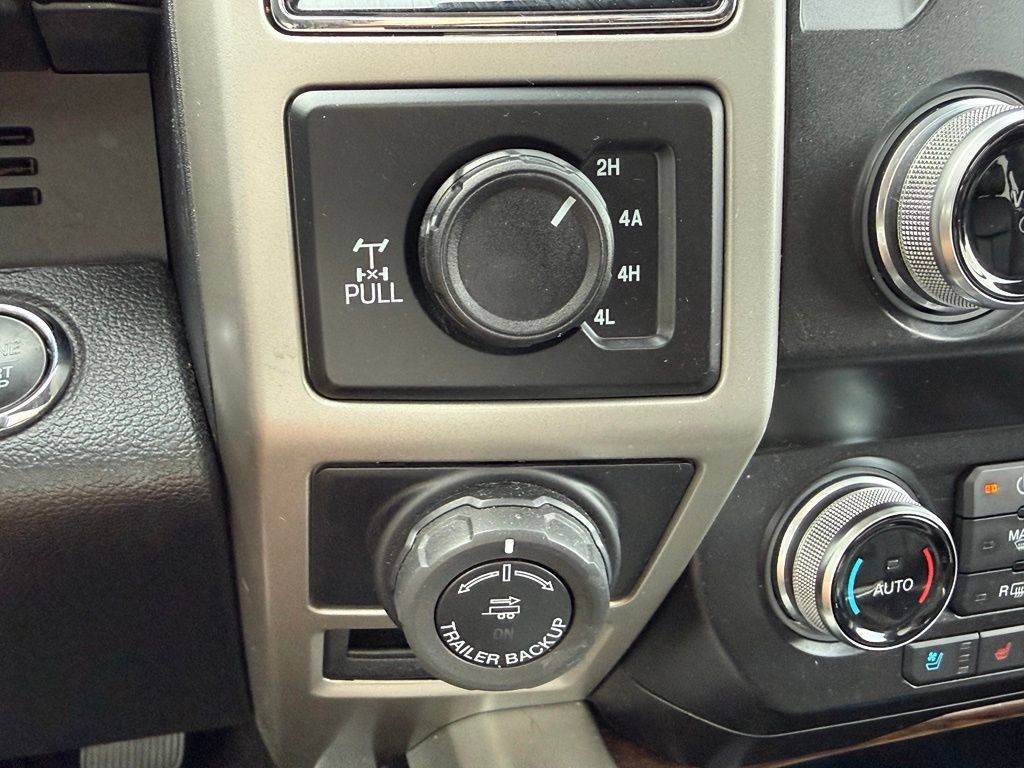 Used 2020 Ford F150 Lariat w/ Equipment Group 502A Luxury AWD/4WD image 13