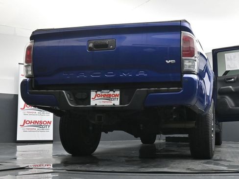 Used 2023 Toyota Tacoma TRD Sport w/ Advanced Technology Package AWD/4WD image 40