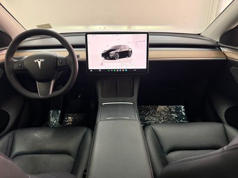Used 2023 Tesla Model Y Long Range AWD/4WD image 12