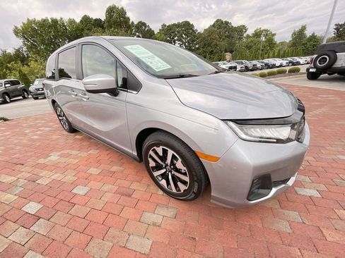 Certified 2025 Honda Odyssey EX-L image 38
