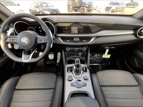 New 2025 Alfa Romeo Stelvio Sprint w/ Veloce Package image 5