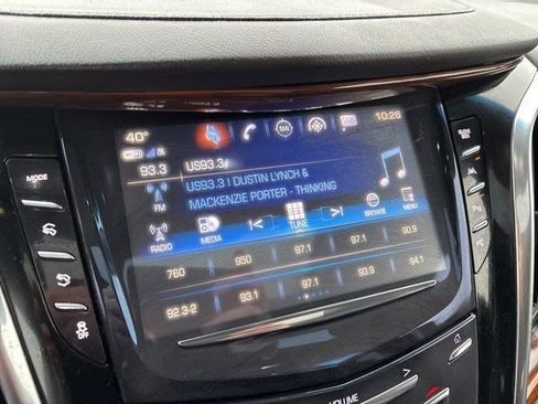 Used 2017 Cadillac Escalade Luxury image 22