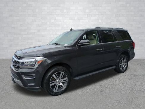 Certified 2024 Ford Expedition Limited RWD image 10