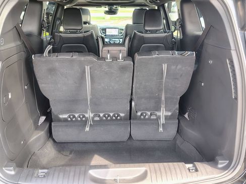 Used 2024 Chrysler Pacifica Premium FWD image 17