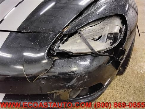 Used 2005 Chevrolet Corvette Coupe w/ Preferred Equipment Group RWD image 15