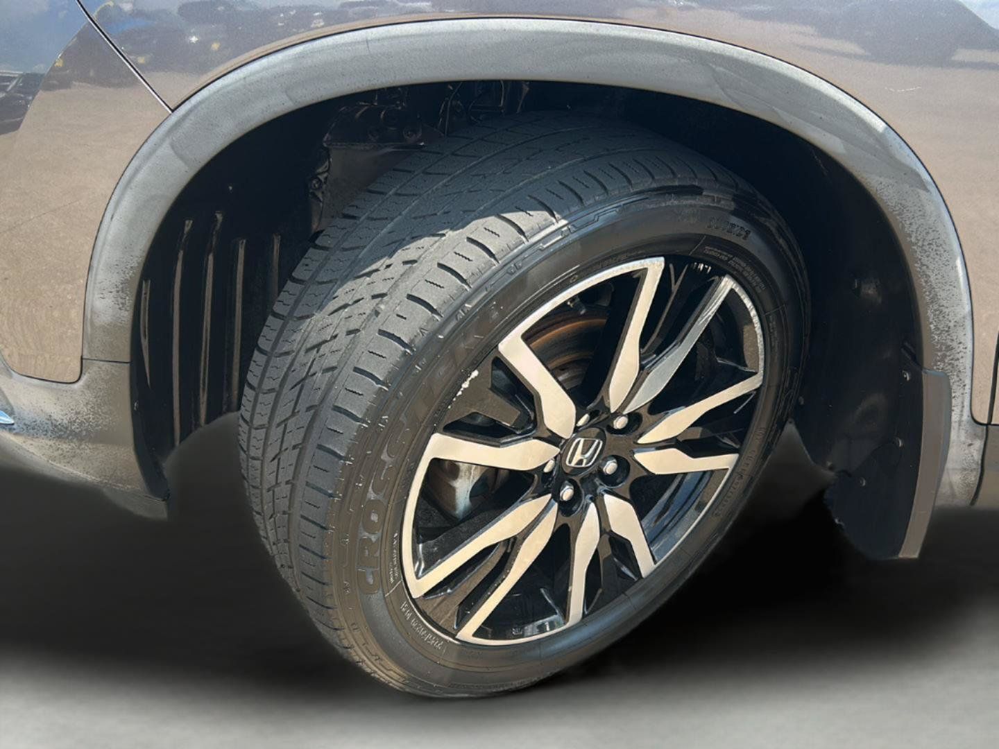 Used 2019 Honda Pilot Elite image 32