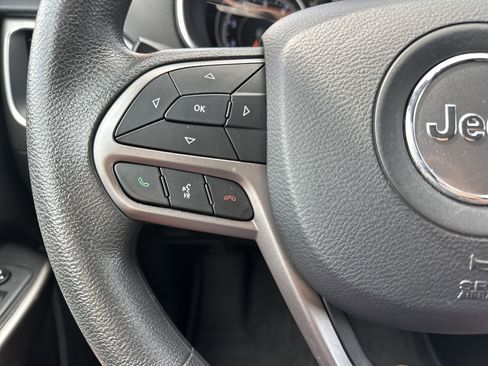 Used 2020 Jeep Cherokee Latitude image 18