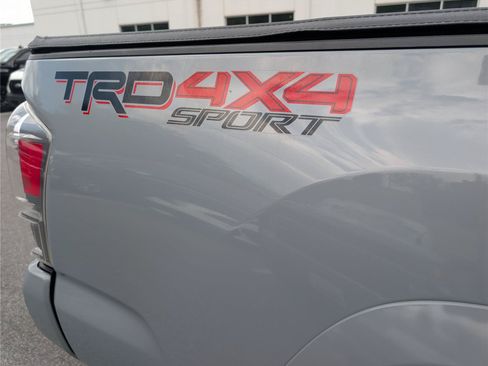 Used 2021 Toyota Tacoma TRD Sport w/ Technology Package AWD/4WD image 10
