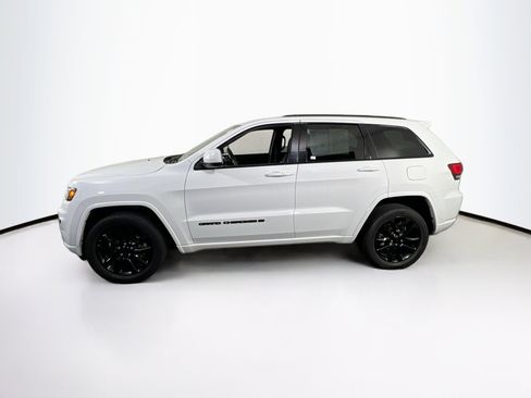 Used 2022 Jeep Grand Cherokee Laredo X AWD/4WD image 8