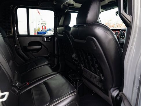 Used 2020 Jeep Gladiator Rubicon image 25