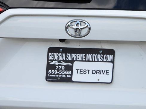 Used 2019 Toyota RAV4 XLE image 7