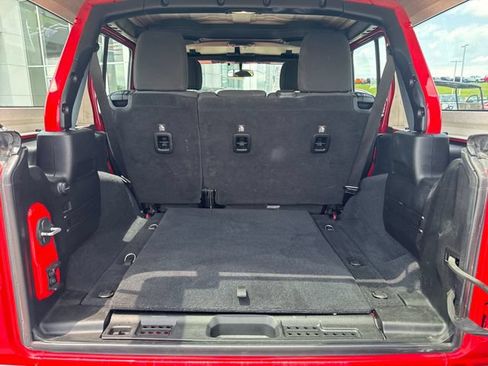 Used 2018 Jeep Wrangler Unlimited Sport AWD/4WD image 34