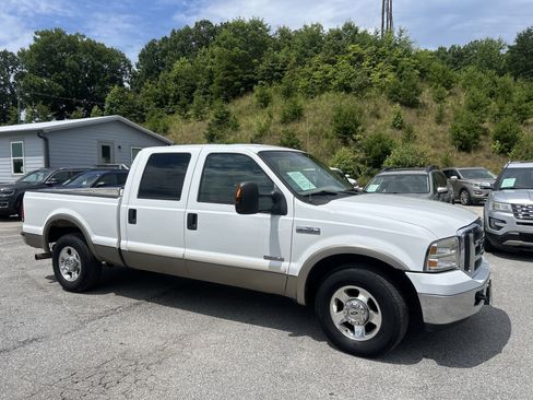 Used 2005 Ford F250 Lariat RWD image 13