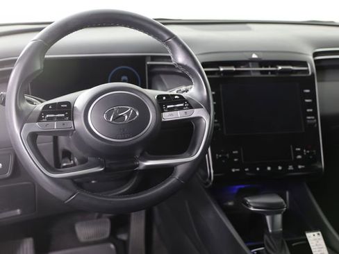 Used 2022 Hyundai Tucson SEL w/ Convenience + Premium Package image 4