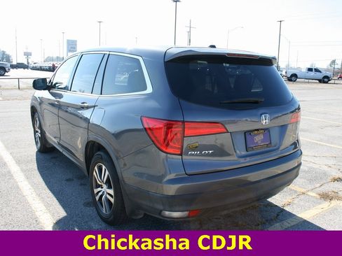 Used 2017 Honda Pilot EX image 5