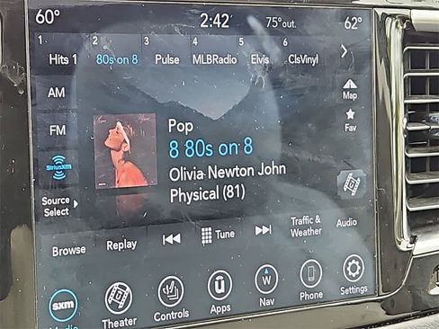 Used 2019 Chrysler Pacifica Touring-L Plus w/ Advanced Safetytec Group image 19