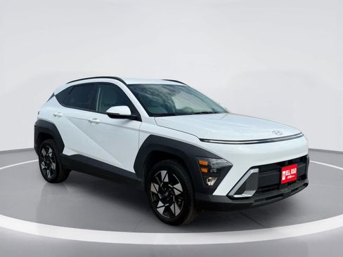 Used 2024 Hyundai Kona SEL AWD/4WD image 5