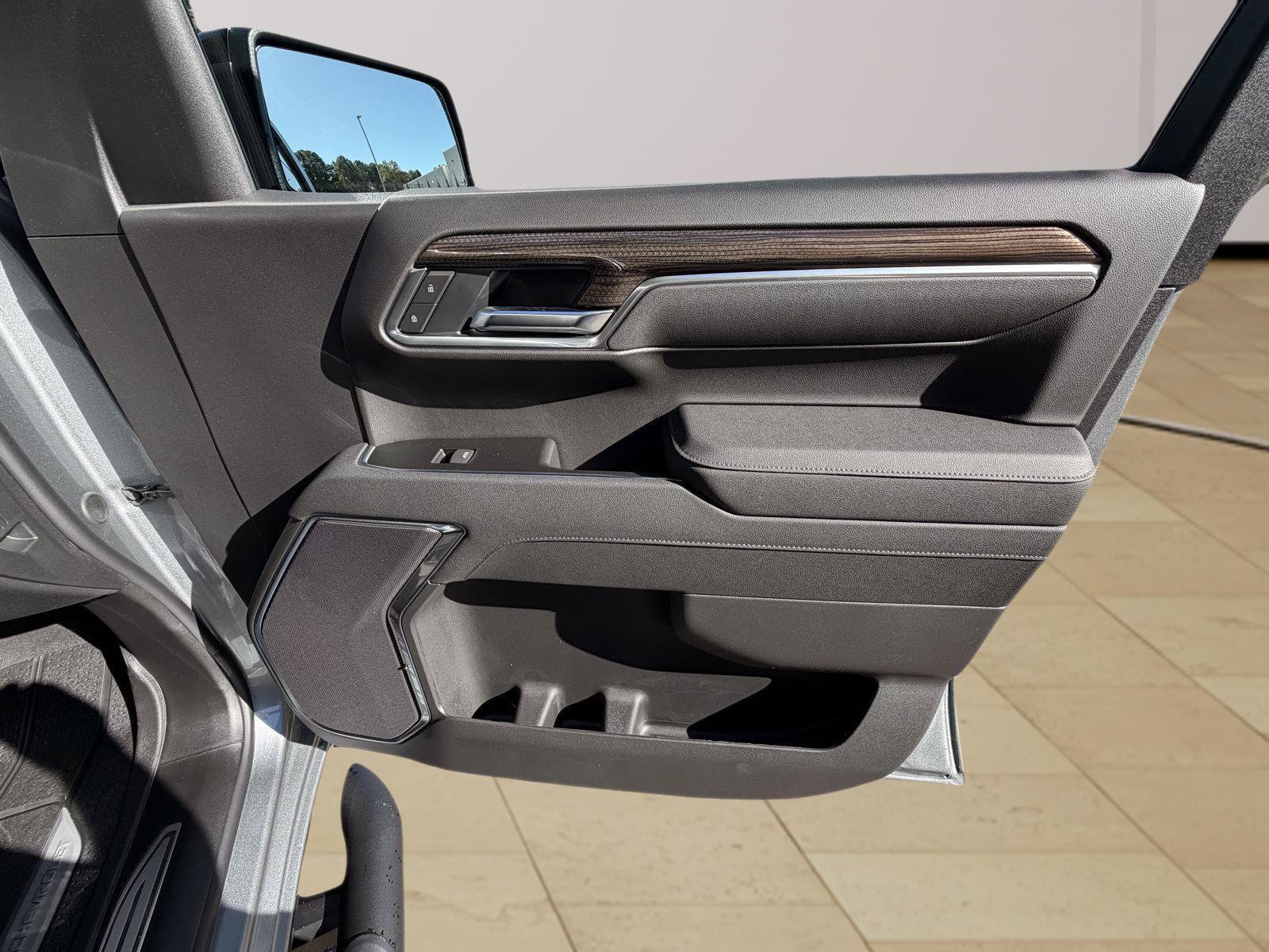 New 2026 Chevrolet Silverado 1500 RST w/ RST Select Package AWD/4WD image 25