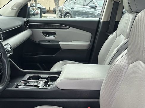 Used 2024 Honda Pilot Elite image 24