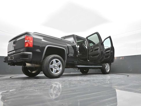 Used 2015 GMC Sierra 2500 Denali image 46