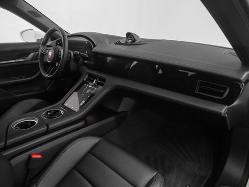 New 2025 Porsche Taycan 4S image 23