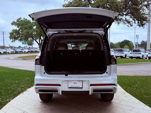 New 2026 INFINITI QX80 Pure AWD/4WD image 34
