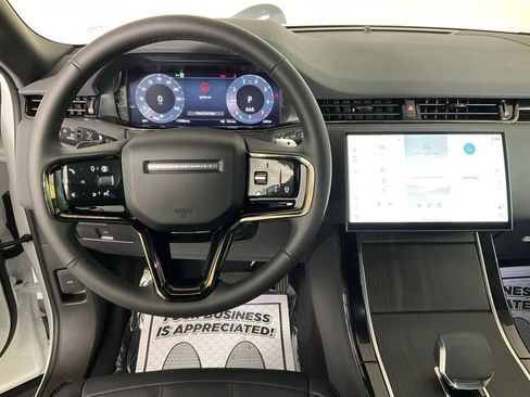 Used 2025 Land Rover Range Rover Evoque S image 13