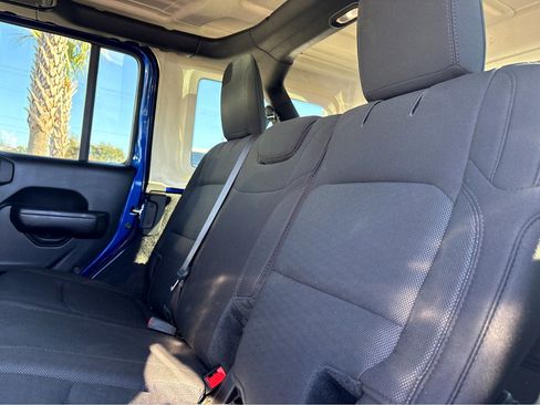 Used 2019 Jeep Wrangler Unlimited Sport S image 15