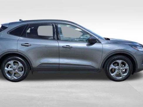 Used 2025 Ford Escape ST-Line image 11
