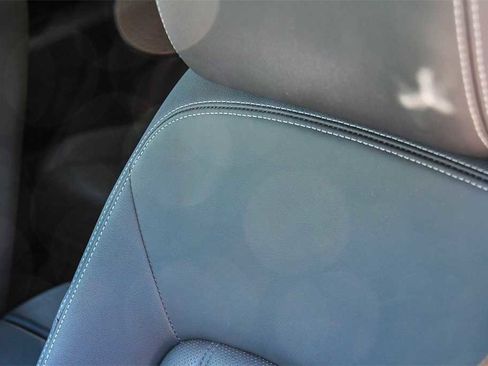 Used 2023 Audi e-tron Premium Plus w/ Premium Plus Package image 25