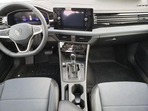 New 2026 Volkswagen Jetta SE FWD image 9