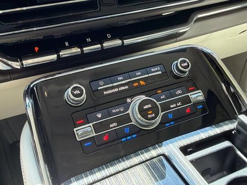 Used 2022 Lincoln Navigator Black Label AWD/4WD image 36