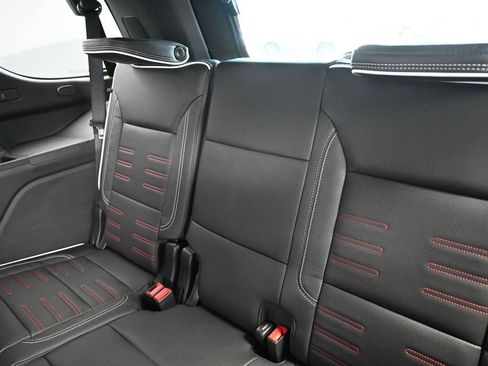 New 2026 GMC Yukon AT4 Ultimate AWD/4WD image 18