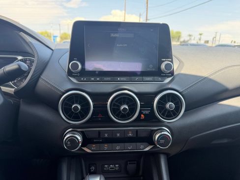 Used 2025 Nissan Sentra SV FWD image 14