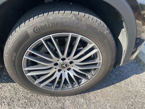 Used 2023 Mercedes-Benz GLC 300 image 15