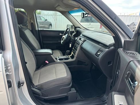 Used 2012 Ford Flex SE image 16