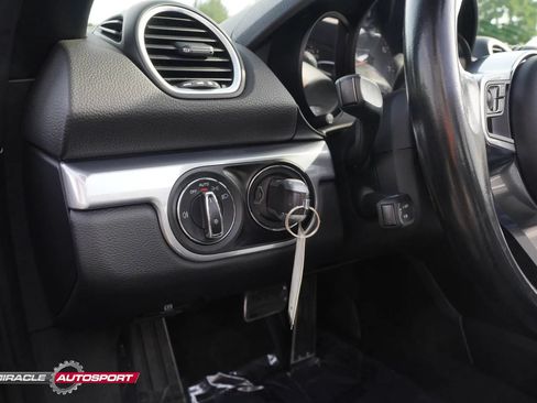 Used 2018 Porsche 718 Boxster S RWD image 31