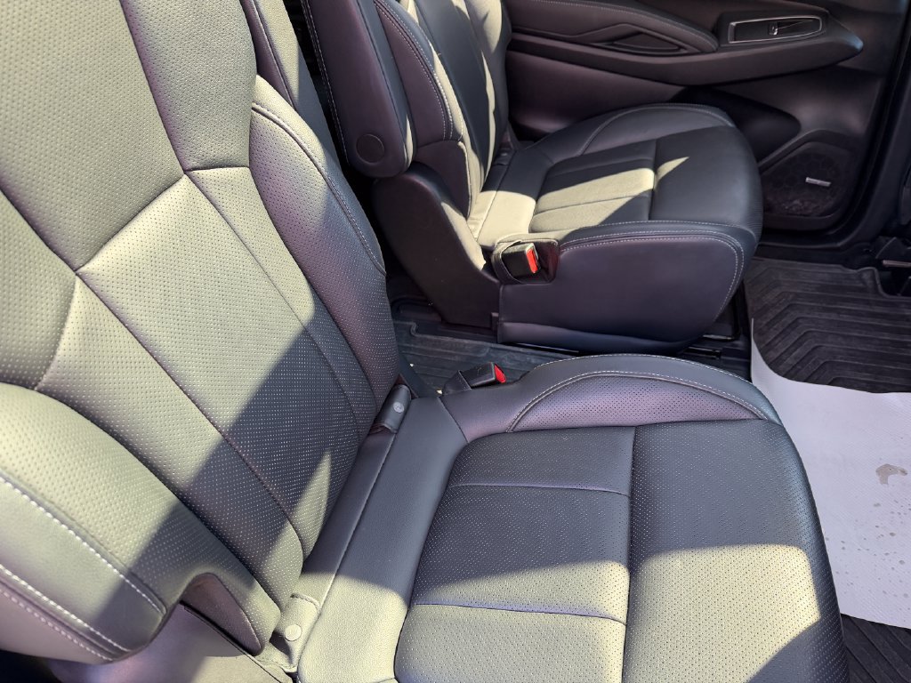 Used 2023 Subaru Ascent Touring AWD/4WD image 18