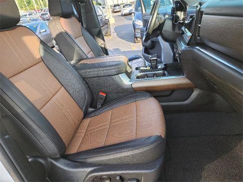 Used 2024 Chevrolet Silverado 1500 High Country w/ Technology Package image 24