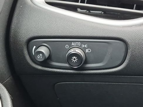 Used 2023 Chevrolet Malibu LT FWD image 27