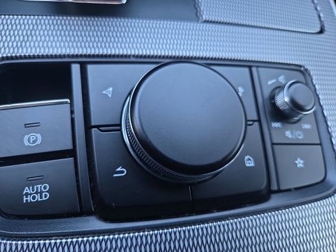 Used 2025 MAZDA CX-70 3.3 Turbo w/ Preferred Package image 15